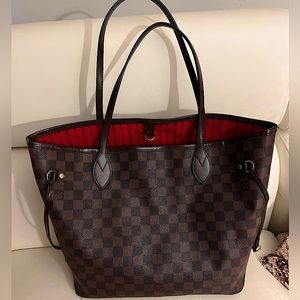 Louis Vuitton Neverfull MM tote with dust bag